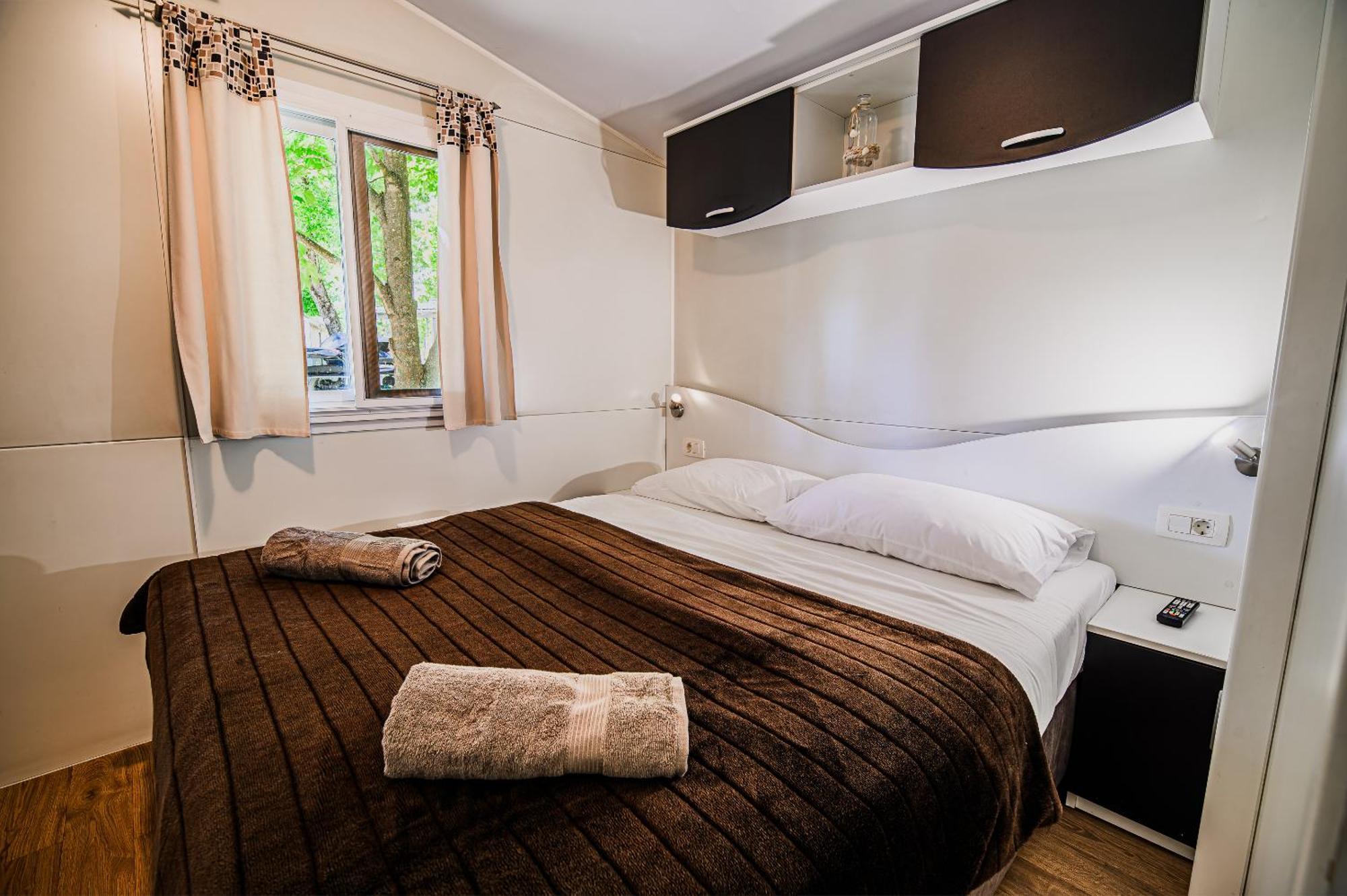 Lake View Mobile Homes With Thermal Riviera Tickets In Terme Catez ชาเตช อ็อบ ซาวี ภายนอก รูปภาพ