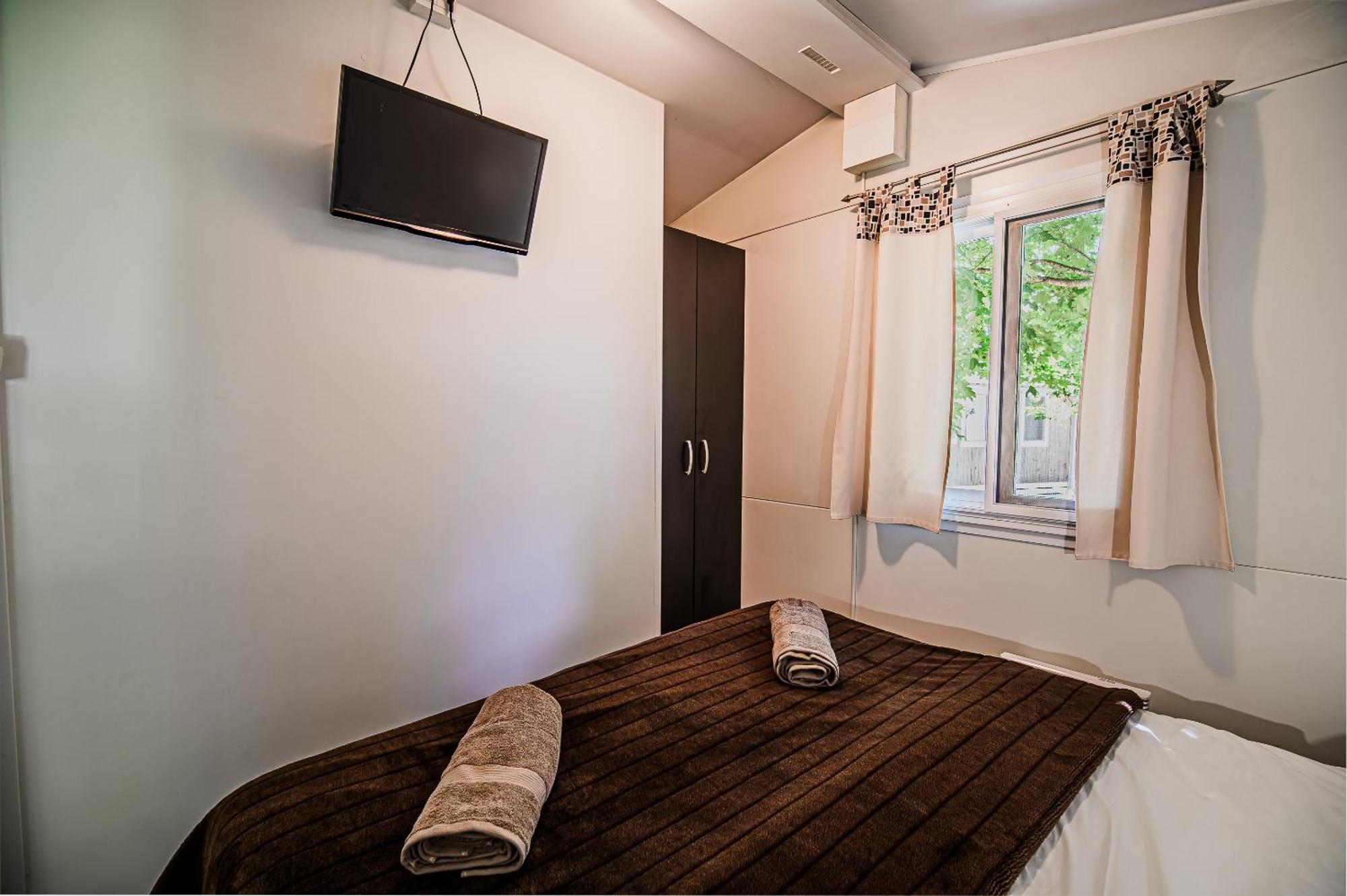 Lake View Mobile Homes With Thermal Riviera Tickets In Terme Catez ชาเตช อ็อบ ซาวี ภายนอก รูปภาพ