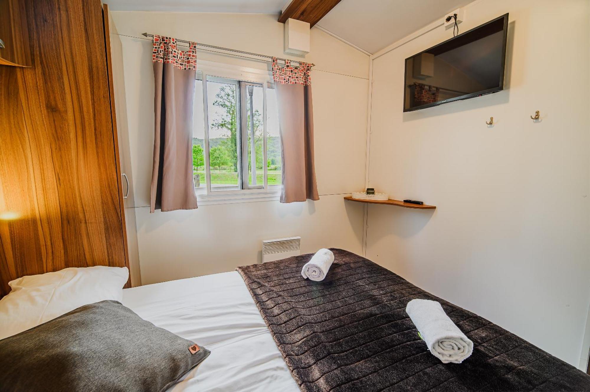 Lake View Mobile Homes With Thermal Riviera Tickets In Terme Catez ชาเตช อ็อบ ซาวี ภายนอก รูปภาพ