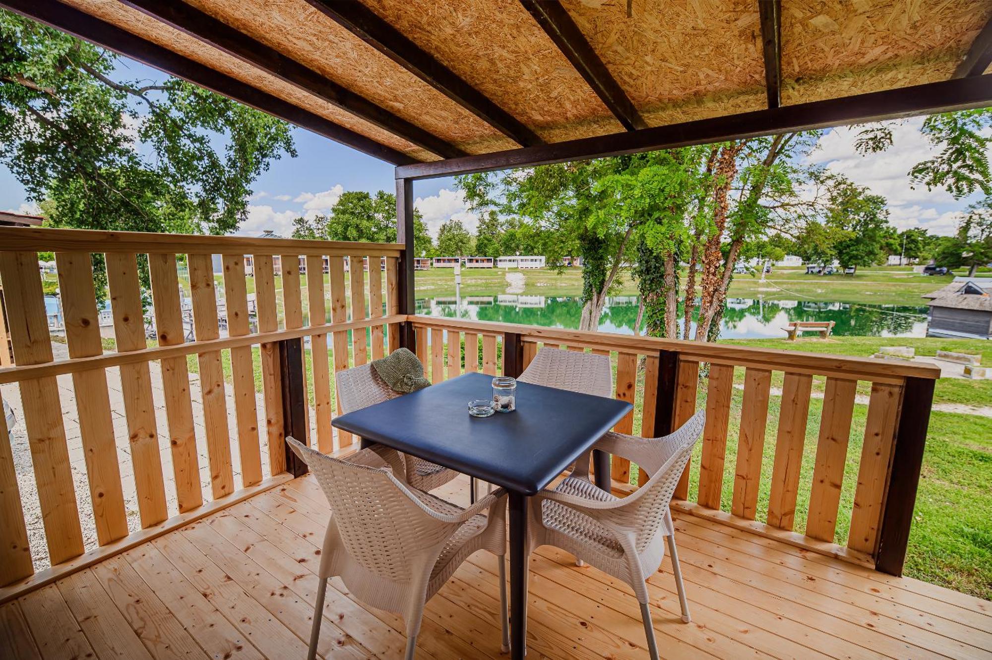 Lake View Mobile Homes With Thermal Riviera Tickets In Terme Catez ชาเตช อ็อบ ซาวี ภายนอก รูปภาพ