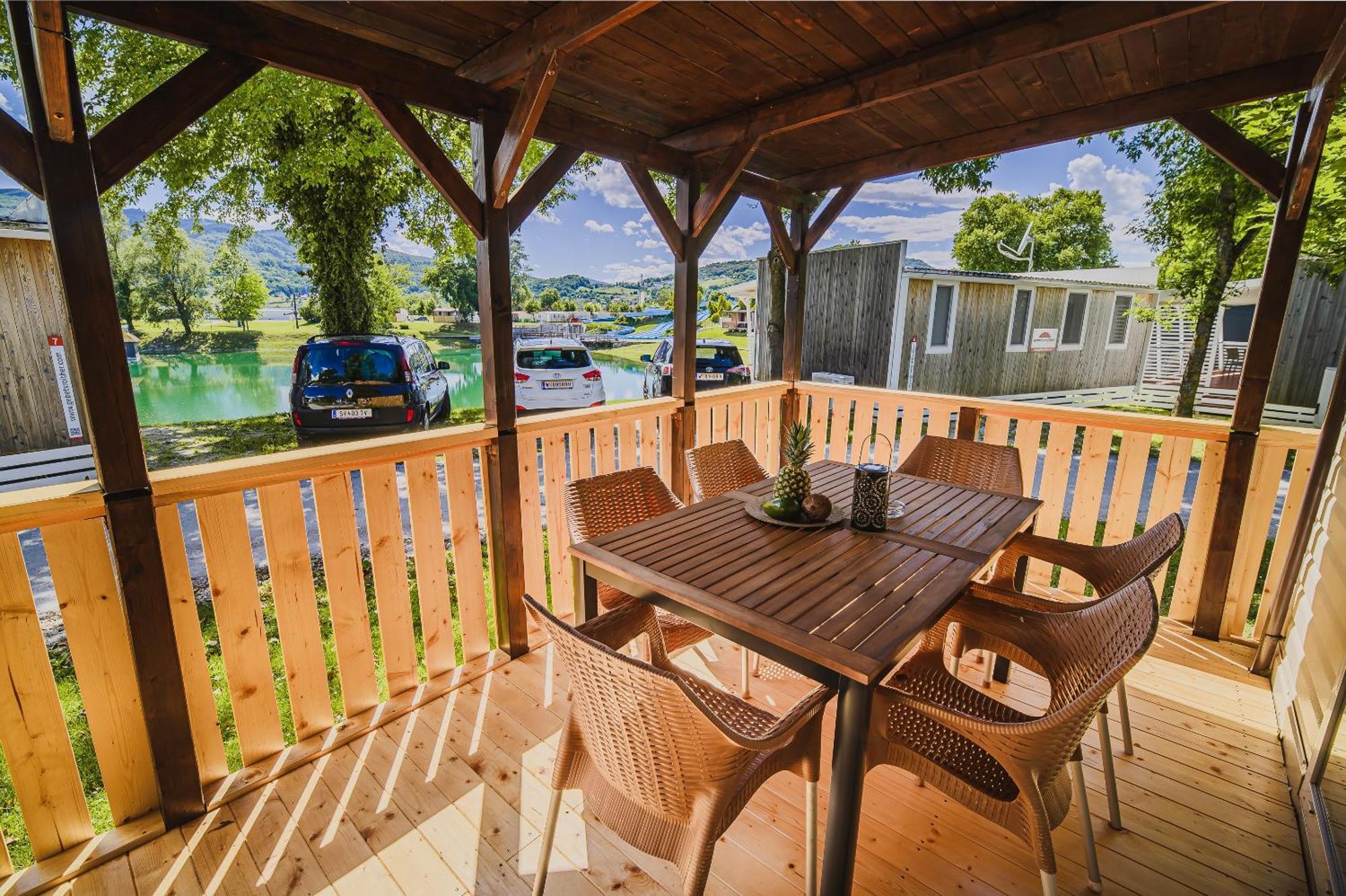 Lake View Mobile Homes With Thermal Riviera Tickets In Terme Catez ชาเตช อ็อบ ซาวี ห้อง รูปภาพ